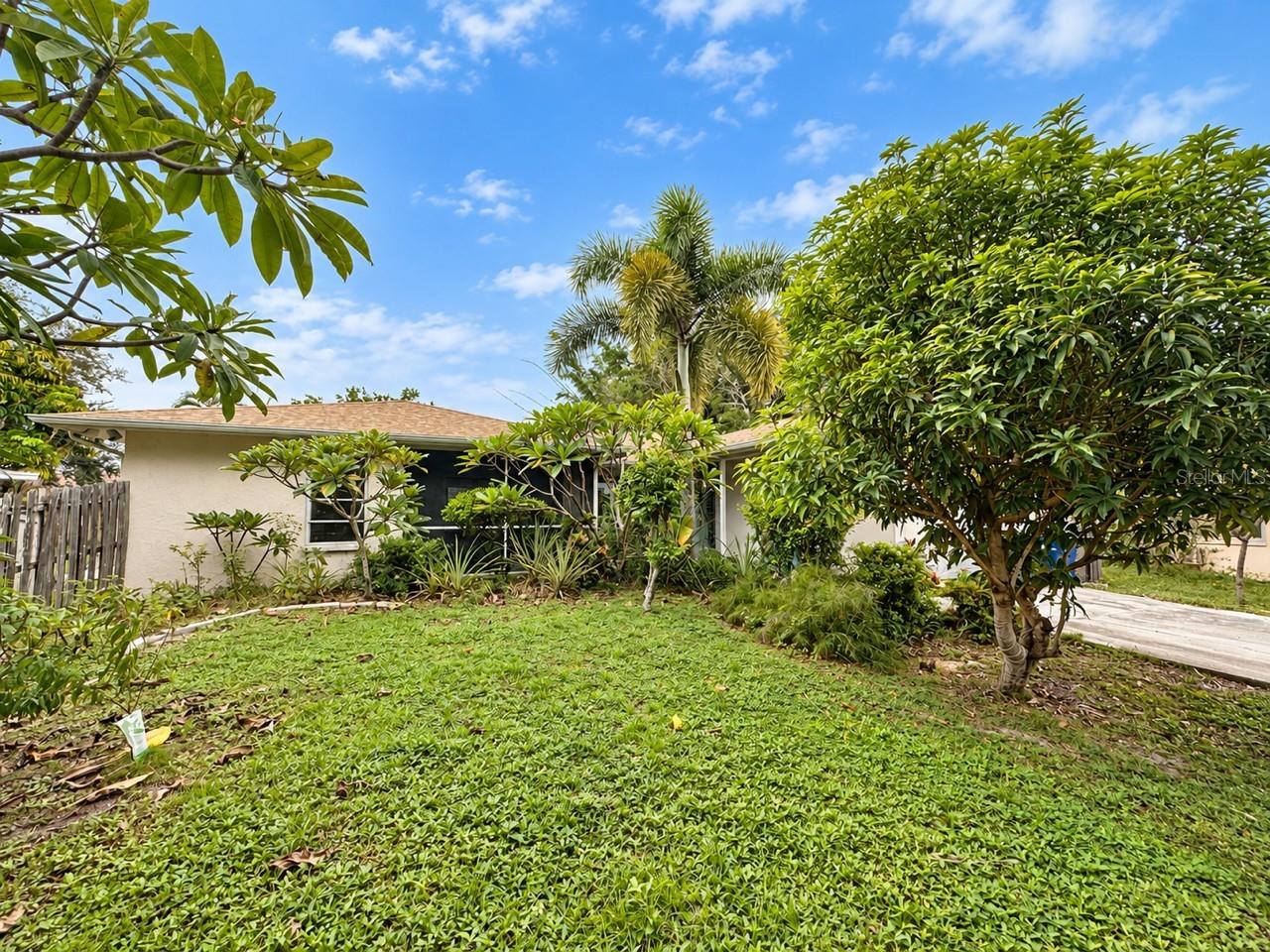 4709 BROOKSDALE DRIVE