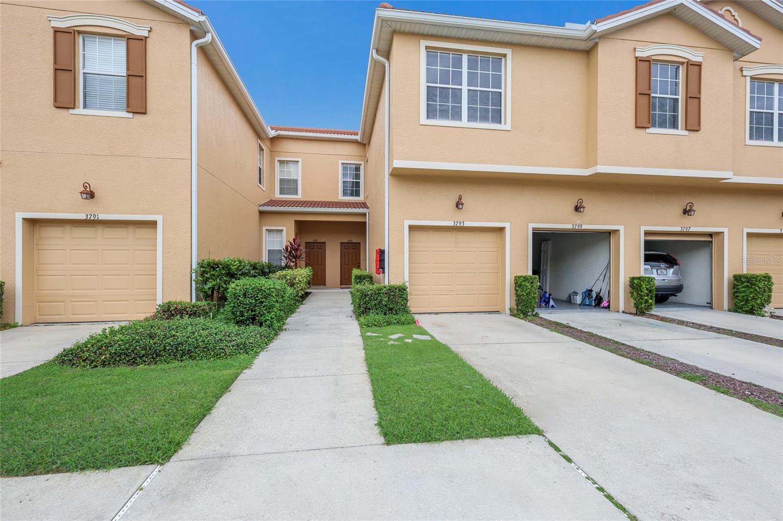 3793 PARKRIDGE CIRCLE #3-105
