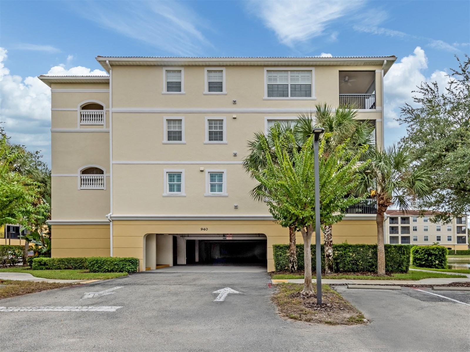 940 COOPER STREET #202