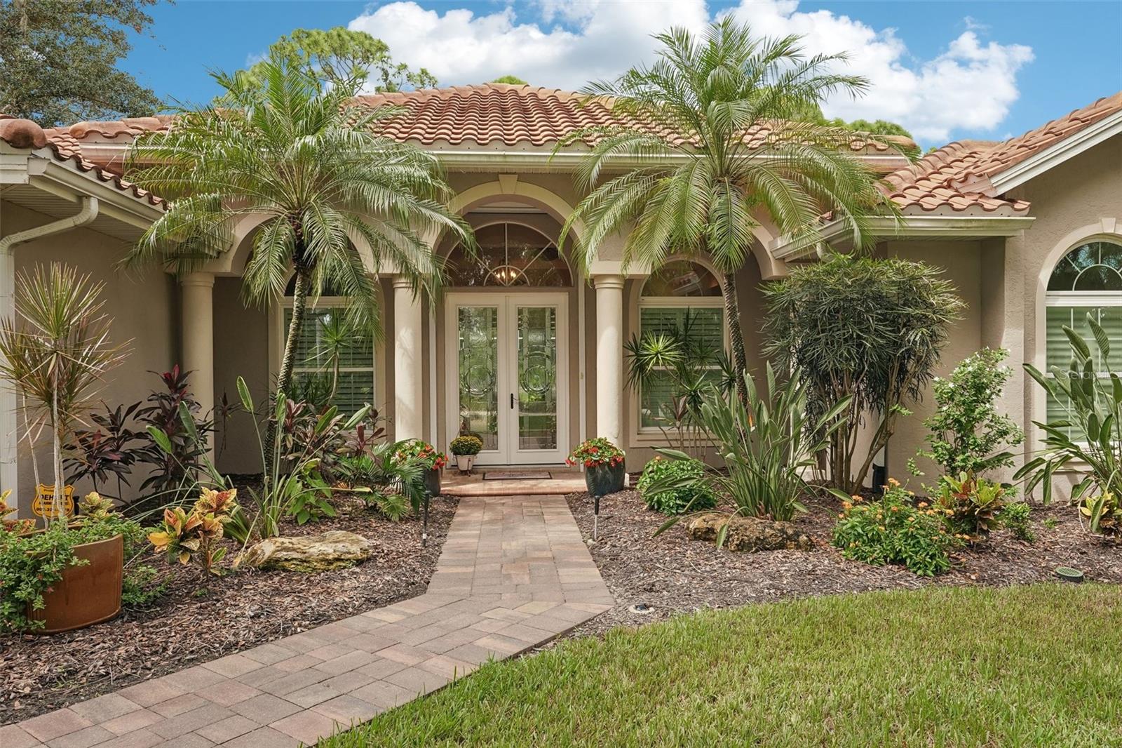 444 FIELDSTONE DRIVE