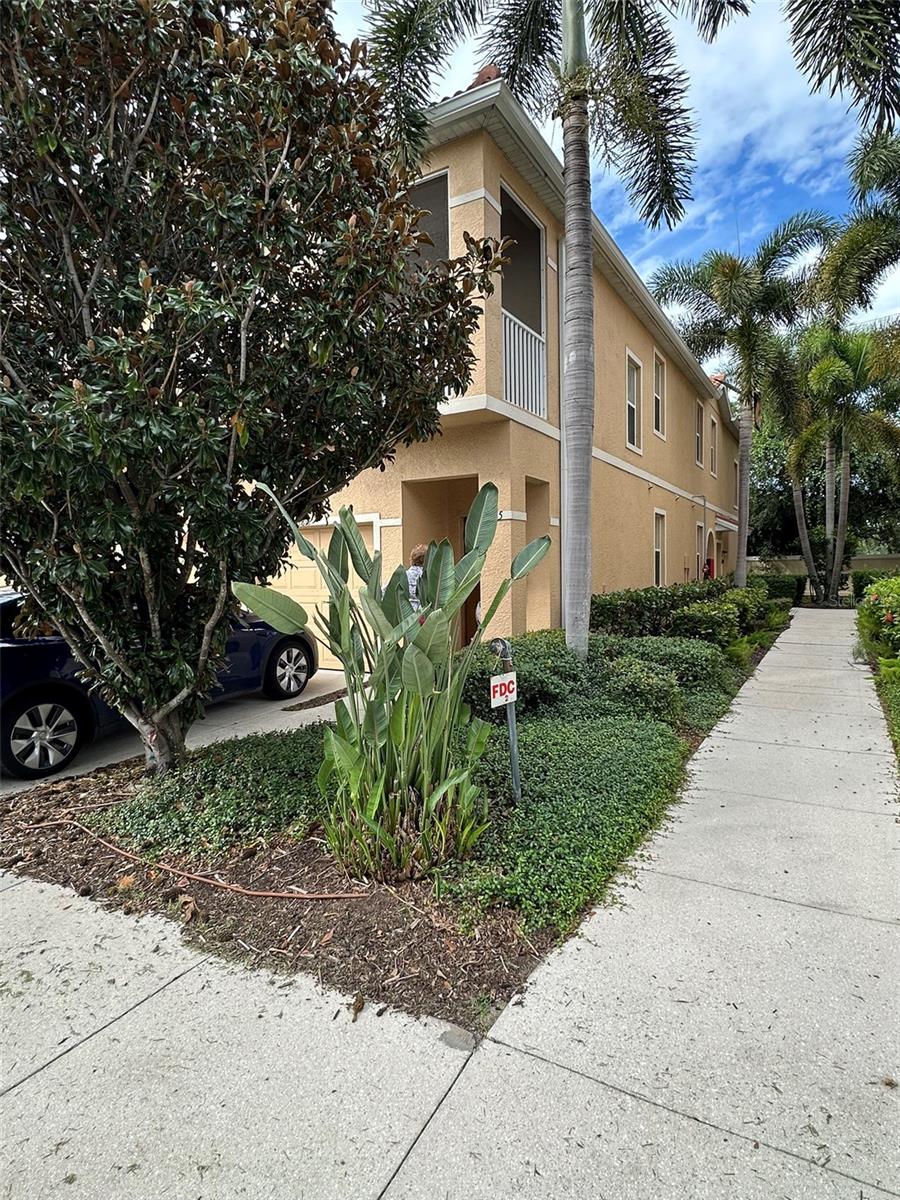 3815 PARKRIDGE CIRCLE #2-203
