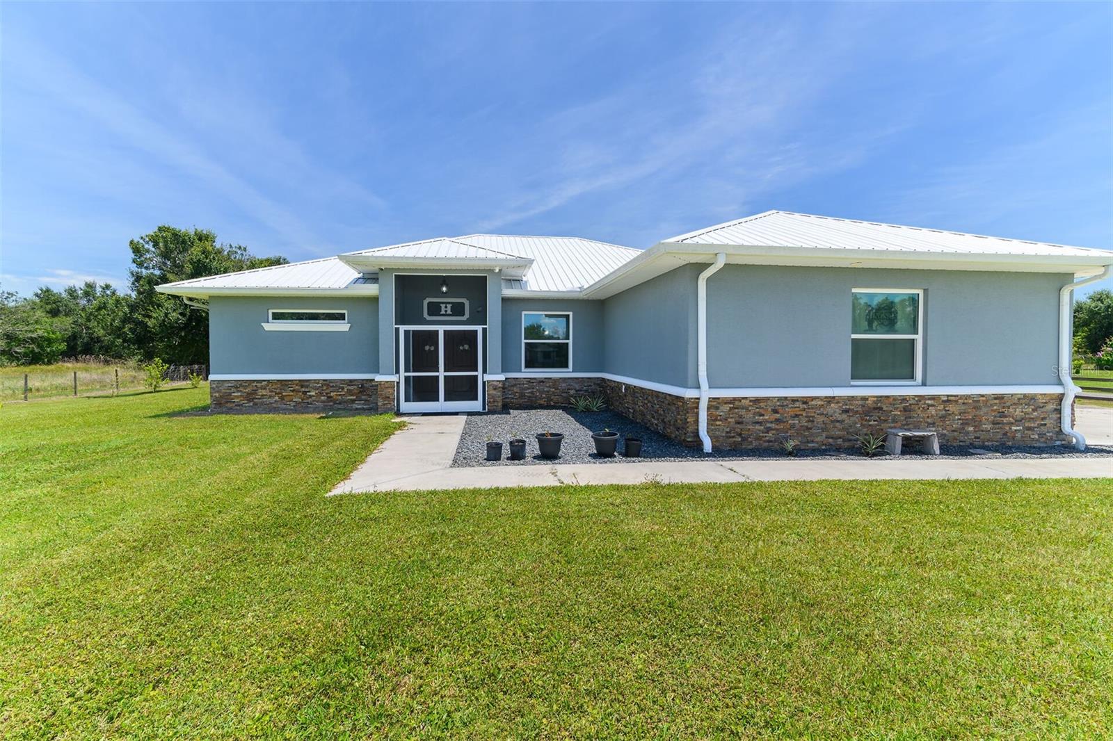40200 LITTLE FARM ROAD