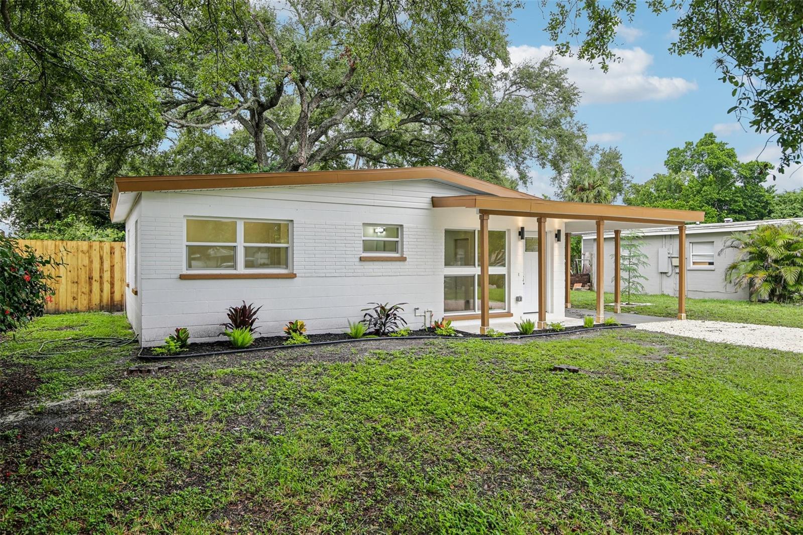 334 CORNELIUS CIRCLE
