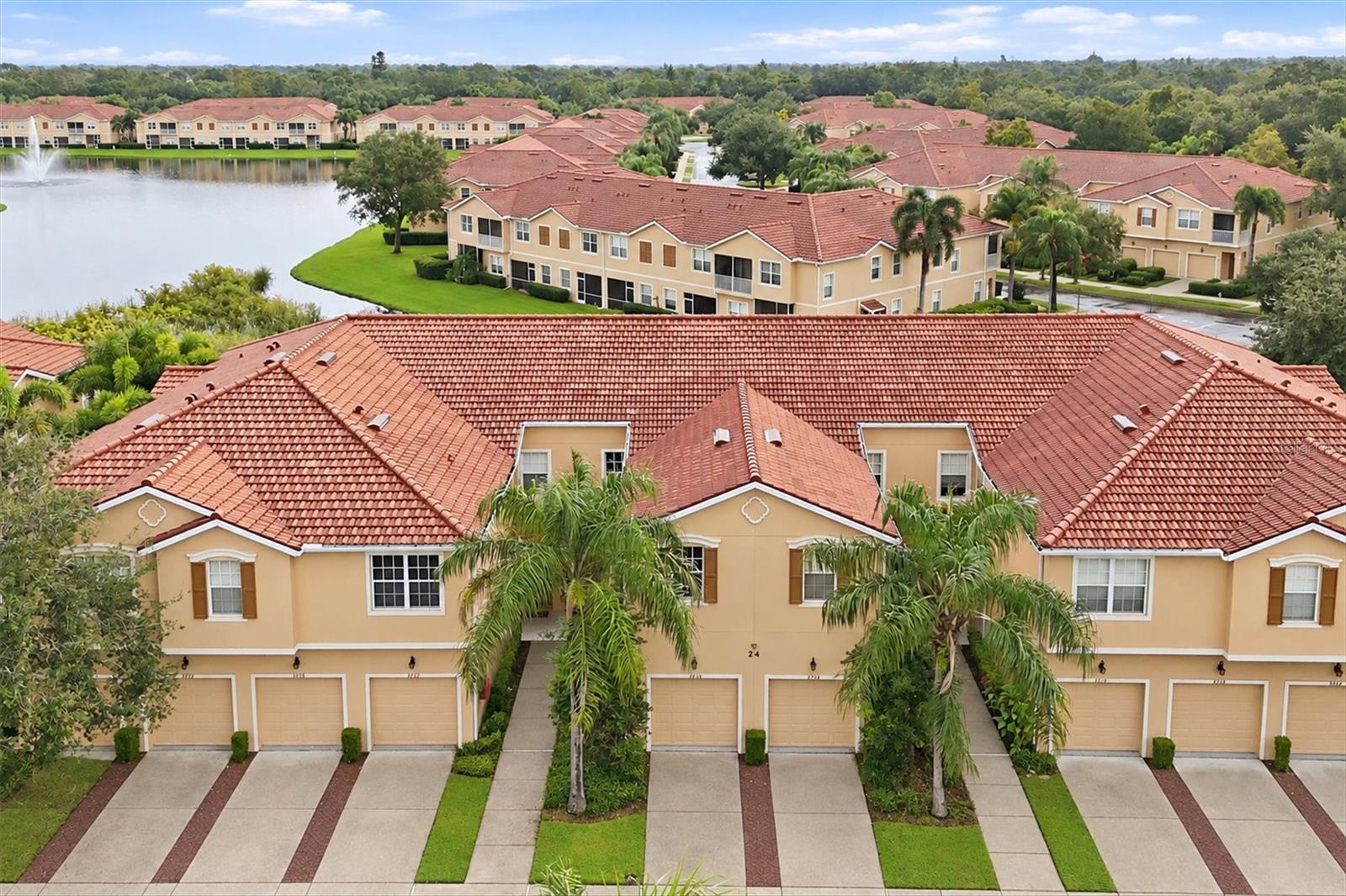 3750 PARKRIDGE CIRCLE #24-103
